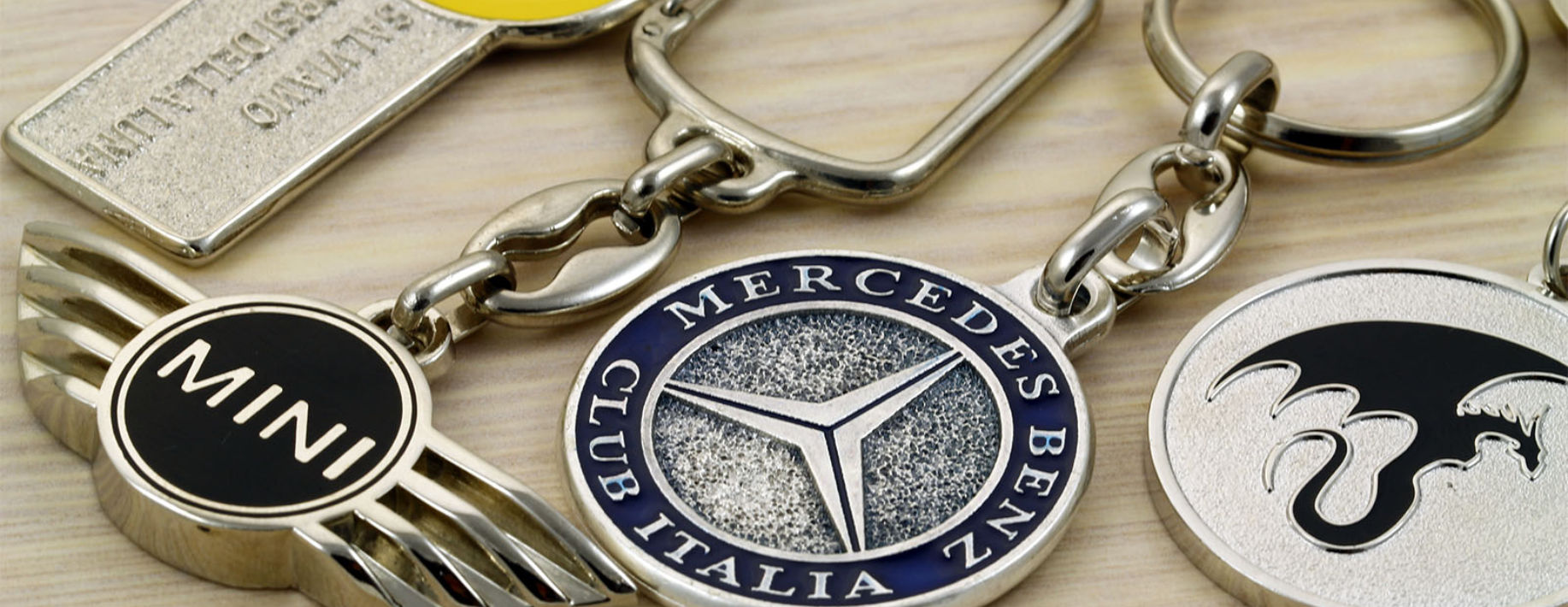 Cabrio Ciondolo Portachiavi Emblema in Lucide Acciaio Inox